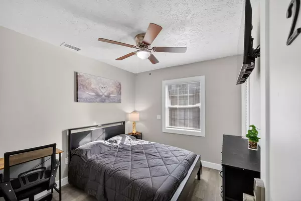 Coliving in Grant Park Tampa - East Tampa, Tampa