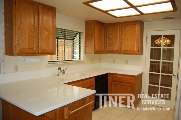3 bedrooms apartment for rent in Sierra Oaks - East SAC, Sacramento