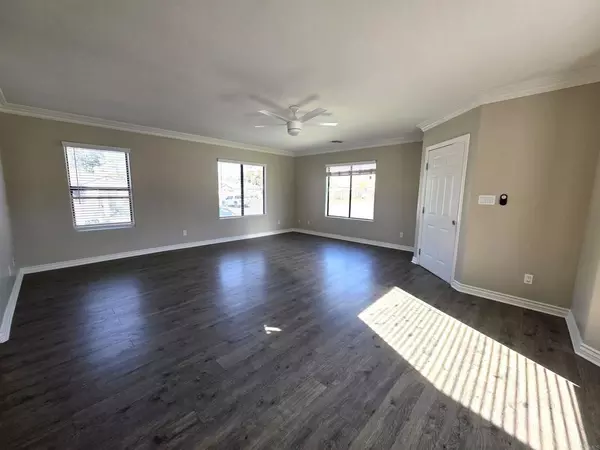 3 bedrooms apartment for rent in National City - South SD, San Diego