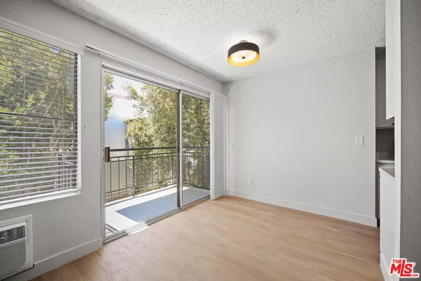 3 bedrooms apartment for rent in Sawtelle - Westside / South Bay, Los Angeles
