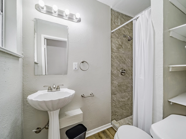 Coliving in Haltom City - Forth Worth, Dallas