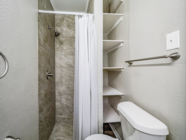 Coliving in Haltom City - Forth Worth, Dallas