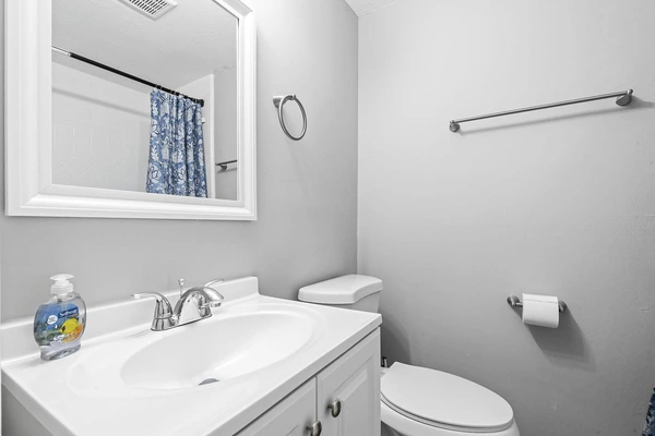 Coliving in Cedar Hills - Westside, Jacksonville