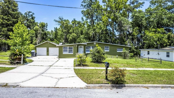 Coliving in Cedar Hills - Westside, Jacksonville