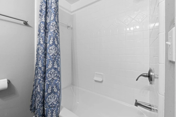 Coliving in Cedar Hills - Westside, Jacksonville