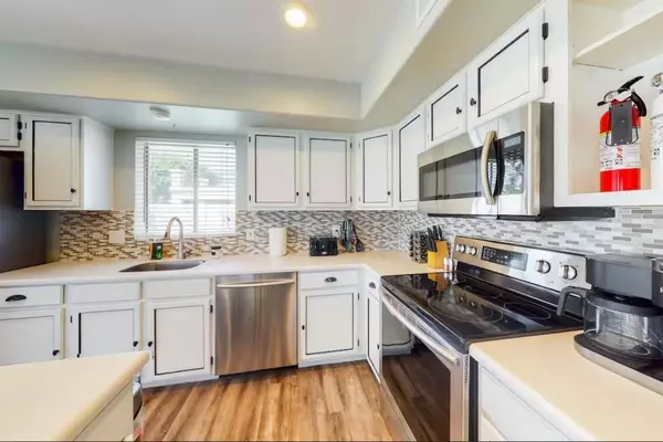 Coliving in Glendale - NW Valley, Phoenix