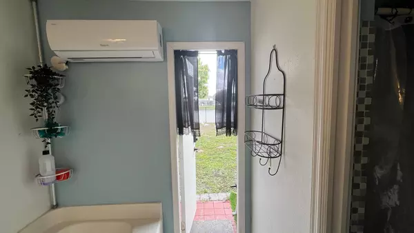 Coliving in Meadow Woods - South Orlando, Orlando