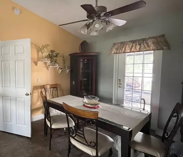 Coliving in Meadow Woods - South Orlando, Orlando