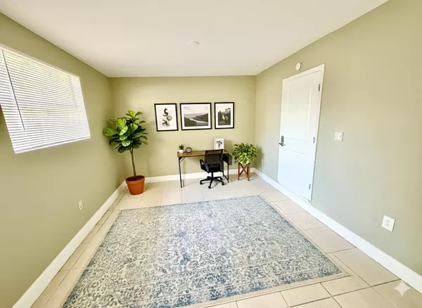 Coliving in University Square - North Tampa, Tampa