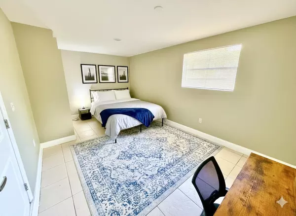 Coliving in University Square - North Tampa, Tampa