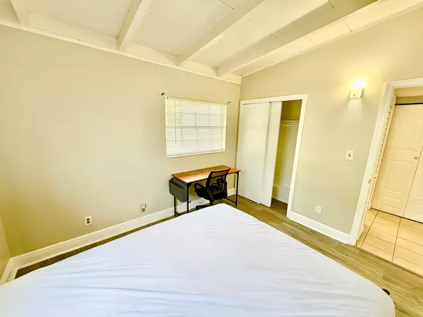 Coliving in University Square - North Tampa, Tampa