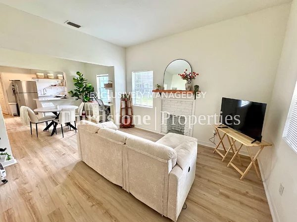 3 bedrooms apartment for rent in Lackawanna - Westside, Jacksonville