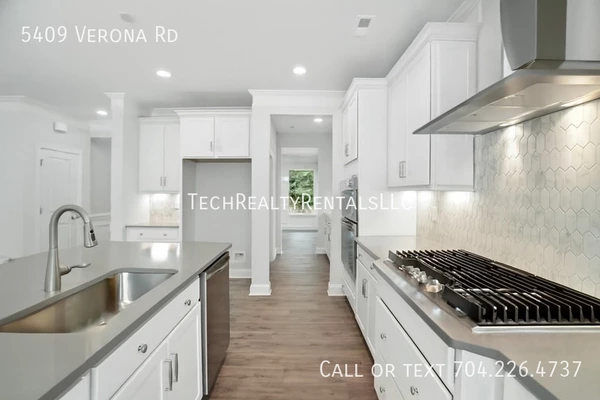 5 bedrooms apartment for rent in Harrisburg - North Charlotte, Charlotte