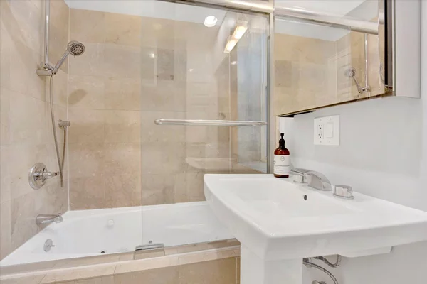 2 bedrooms apartment for rent in Irving Park - Northwest Side, Chicago