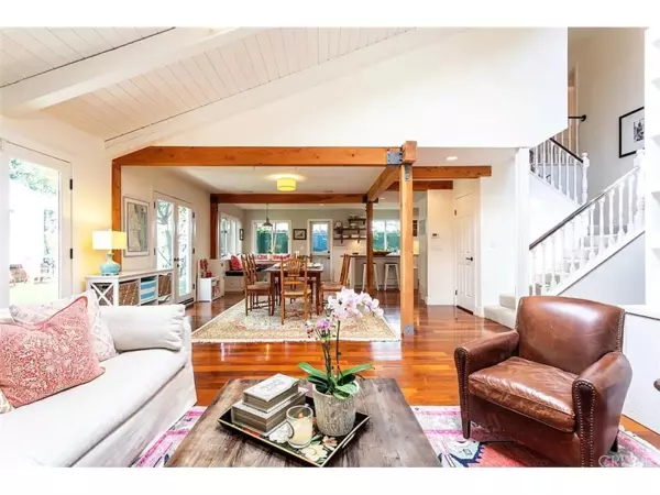 4 bedrooms apartment for rent in Studio City - San Fernando Valley, Los Angeles