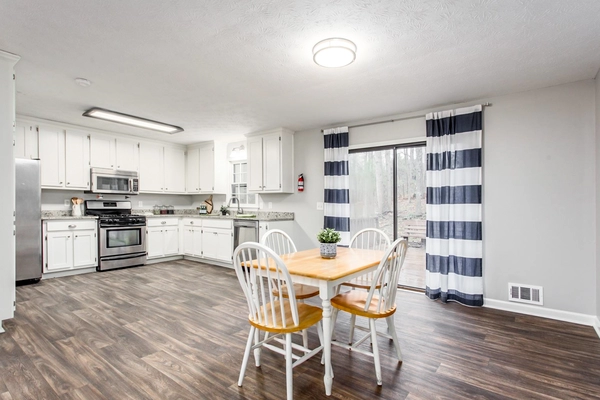 Coliving in Woodstock GA - North Atl, Atlanta