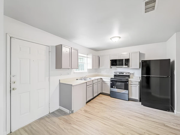 Coliving in Wolf Creek - Sw Dallas, Dallas