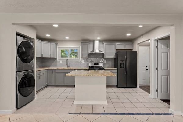 Coliving in Monument Avenue Park - West End RVA, Richmond