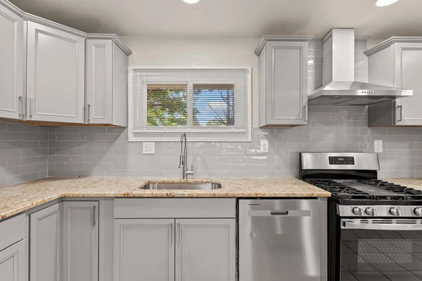 Coliving in Monument Avenue Park - West End RVA, Richmond