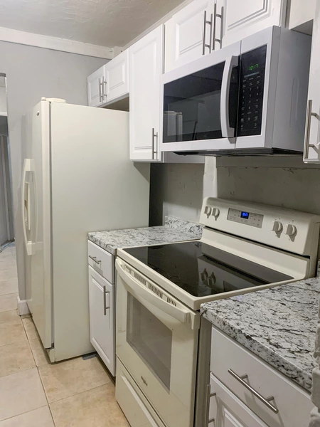 Coliving in Oakland Park - Broward County, Miami