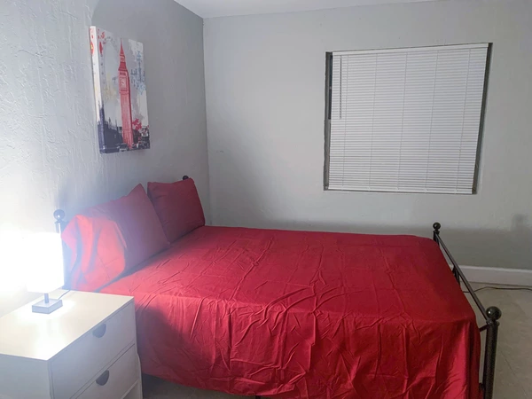Coliving in Oakland Park - Broward County, Miami