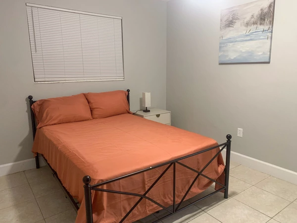 Coliving in Oakland Park - Broward County, Miami