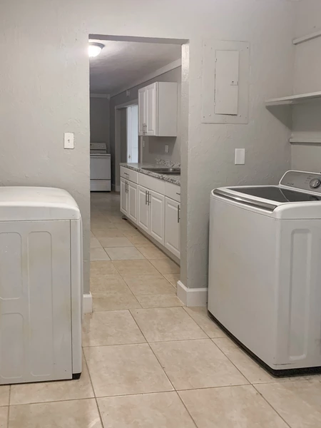 Coliving in Oakland Park - Broward County, Miami