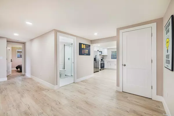 Coliving in Englewood - North Port, Sarasota