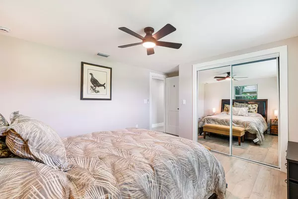 Coliving in Englewood - North Port, Sarasota