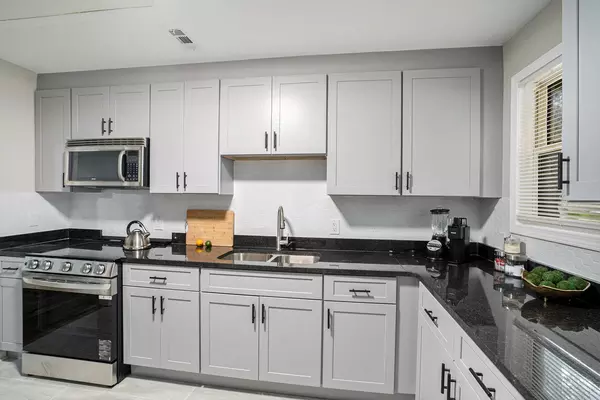 Coliving in Grove Park - West Atl, Atlanta