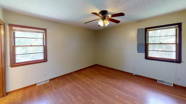 Coliving in Parkville - Outer KCMO, Kansas City