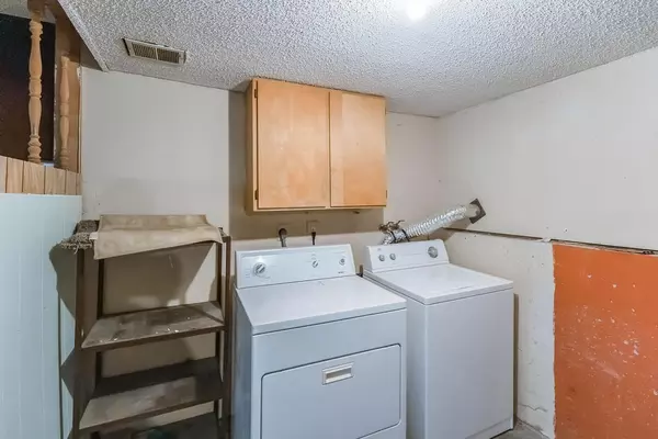 Coliving in Parkville - Outer KCMO, Kansas City