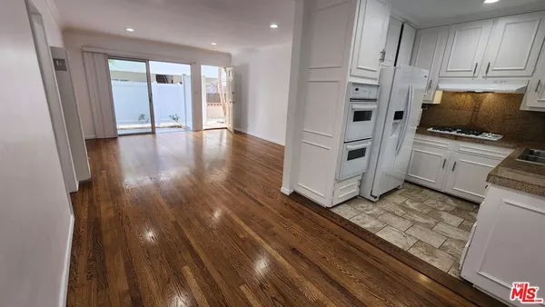 2 bedrooms apartment for rent in Sawtelle - Westside / South Bay, Los Angeles