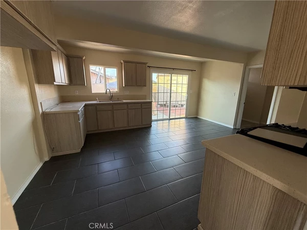 2 bedrooms apartment for rent in Gardena - Westside / South Bay, Los Angeles