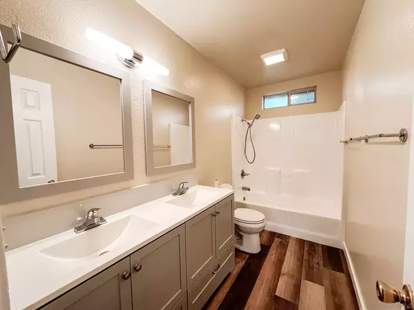 3 bedrooms apartment for rent in National City - South SD, San Diego