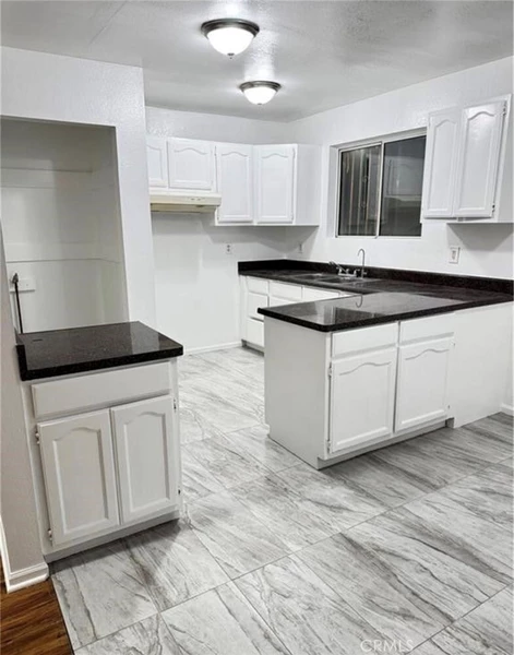 6 bedrooms apartment for rent in Huntington Park - Southeast, Los Angeles