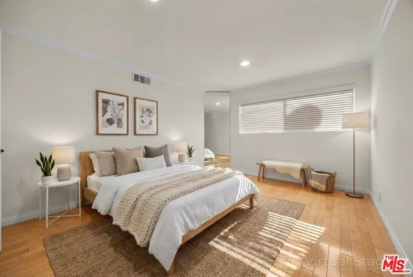 2 bedrooms apartment for rent in Larchmont - Central Los Angeles, Los Angeles