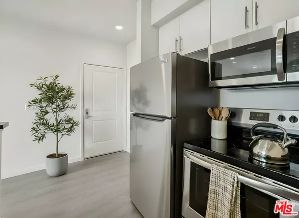 1 bedroom apartment for rent in Mid City - Central Los Angeles, Los Angeles