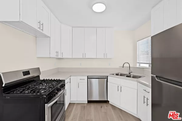 2 bedrooms apartment for rent in Sawtelle - Westside / South Bay, Los Angeles