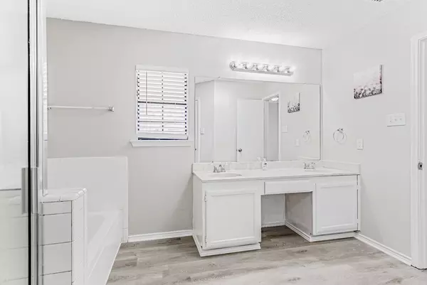 Coliving in White Settlement - Forth Worth, Dallas