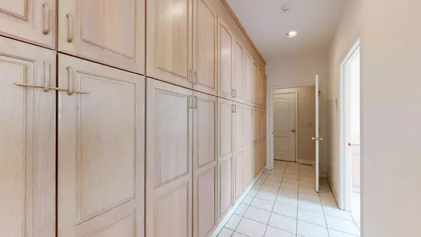 Coliving in Prosperity Church Road - North Charlotte, Charlotte