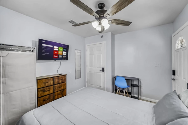 Coliving in Cedar Hills - Westside, Jacksonville