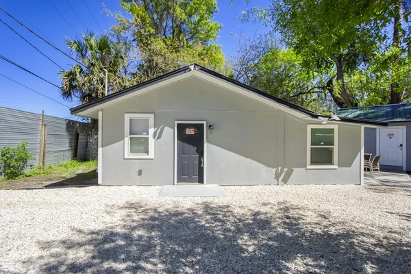 Coliving in Cedar Hills - Westside, Jacksonville