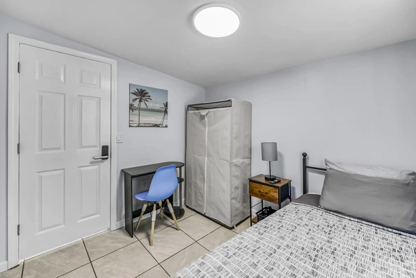 Coliving in Cedar Hills - Westside, Jacksonville