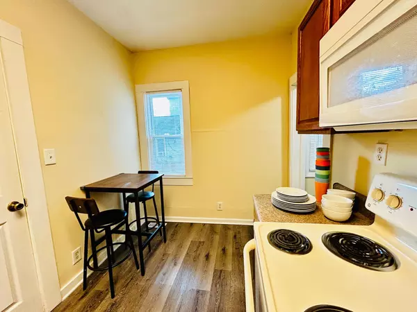 Coliving in Brightleaf Square - Durham, Raleigh