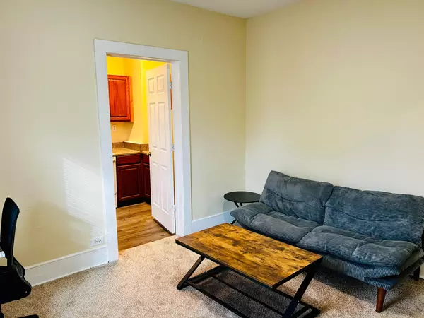 Coliving in Brightleaf Square - Durham, Raleigh