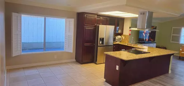 3 bedrooms apartment for rent in National City - South SD, San Diego