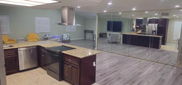 3 bedrooms apartment for rent in National City - South SD, San Diego