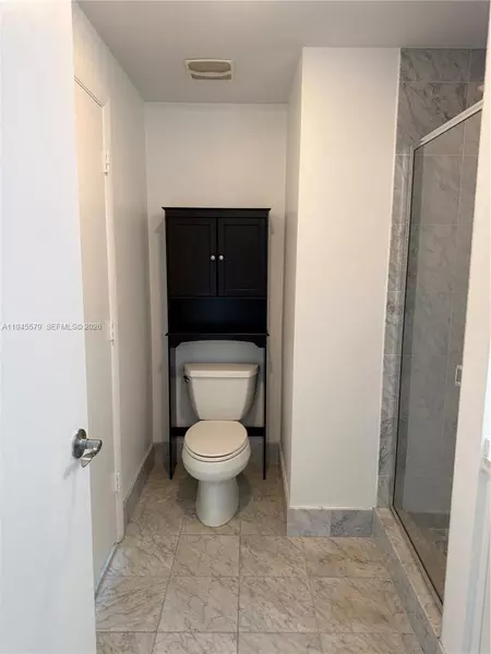 2 bedrooms apartment for rent in Downtown Miami - Miami, Miami