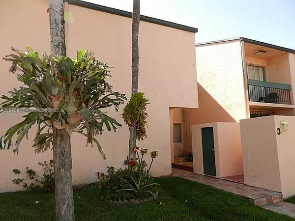 3 bedrooms apartment for rent in Westchester FL - Miami Dade, Miami